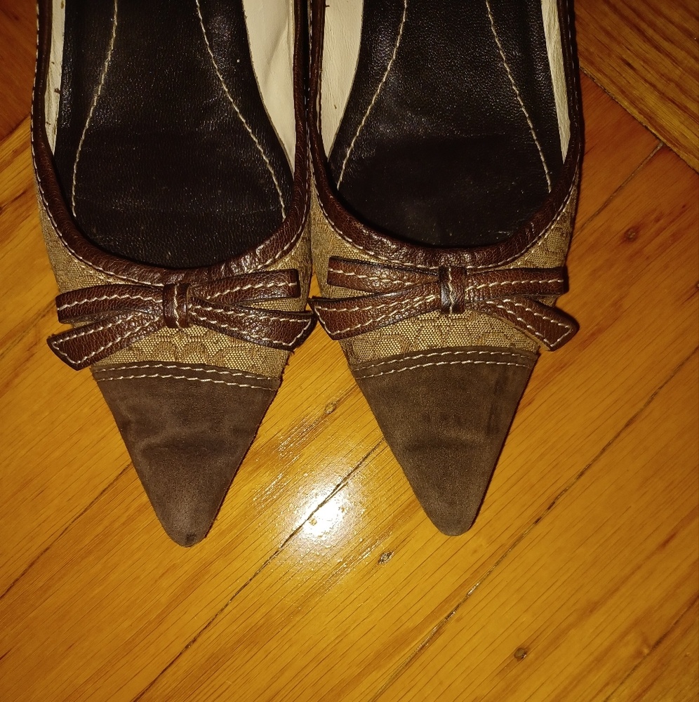 Coach Women's Signature Kitten Heels In Signature Print With Bow In Brown - Picture 3 of 8